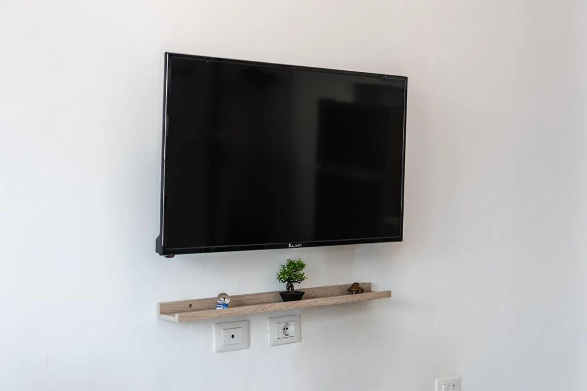 Central Tirana Apartment With Free Parking Albanien